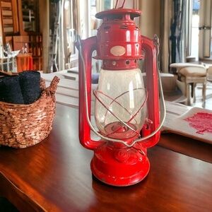Vintage rustic rusty chippy red paint railroad train lantern. Great patina!